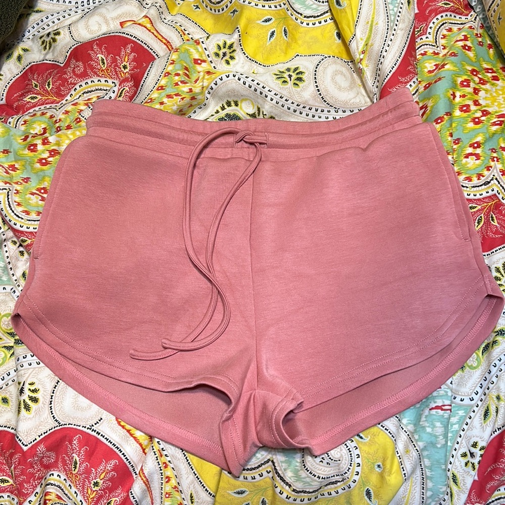 *LAST CHANCE* Buffbunny balance shorts